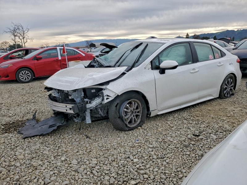 Фото 1 - TOYOTA COROLLA