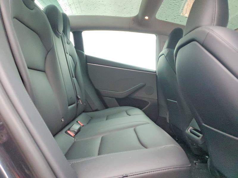 Фото 10 - TESLA MODEL 3