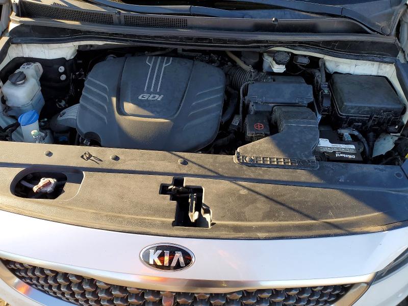 Фото 12 - KIA SEDONA