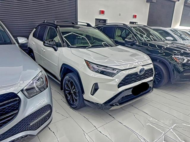 Фото 1 - TOYOTA RAV4