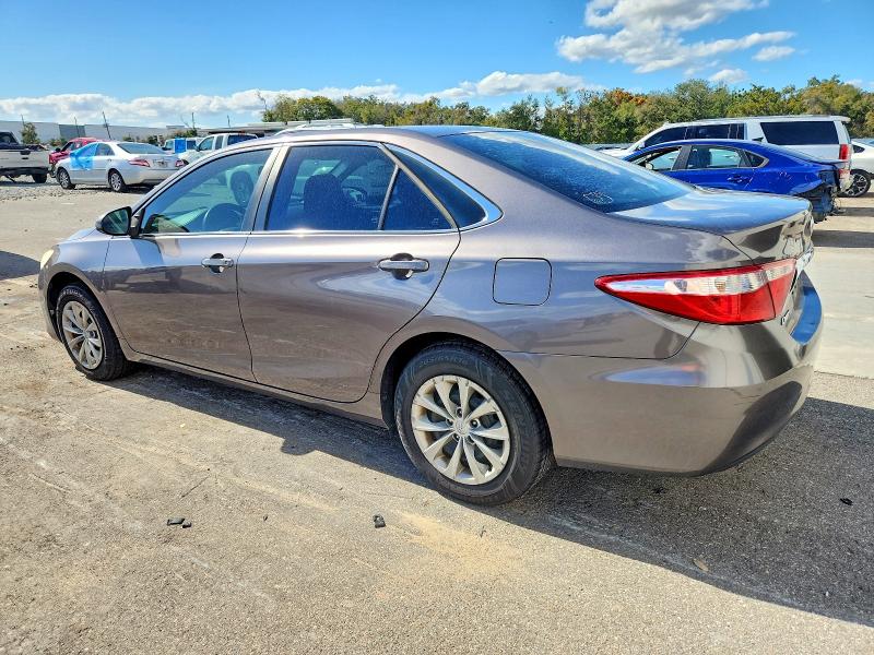 Фото 2 - TOYOTA CAMRY