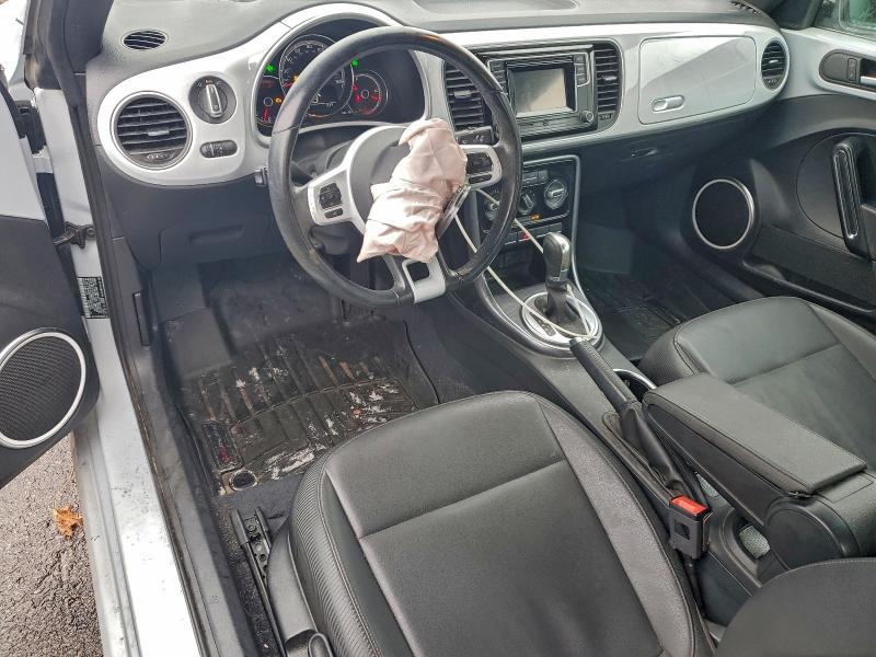 Фото 8 - VOLKSWAGEN BEETLE