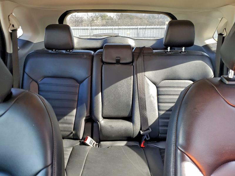 Фото 10 - FORD EDGE