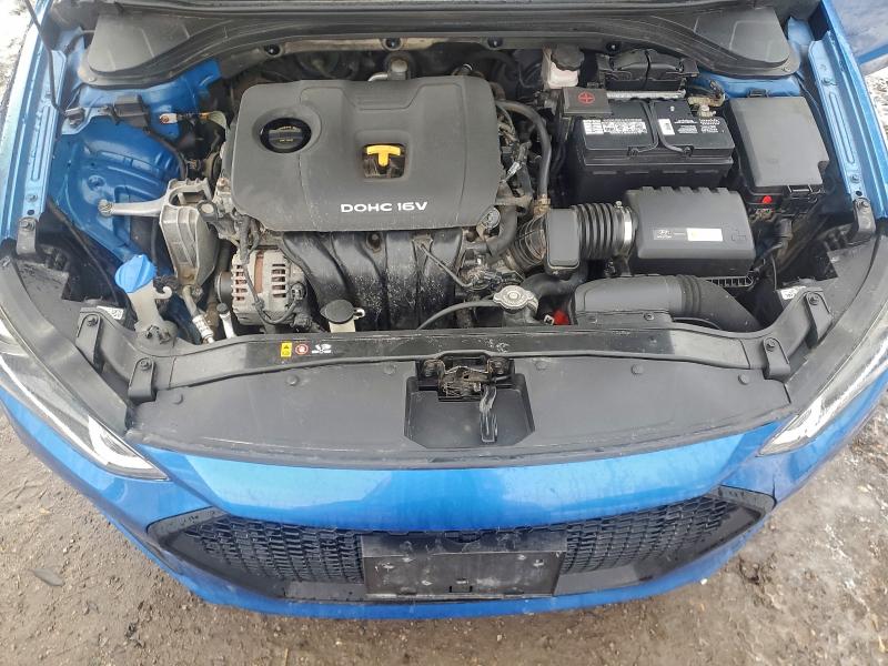 Фото 11 - HYUNDAI ELANTRA