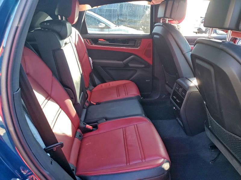 Фото 11 - PORSCHE CAYENNE