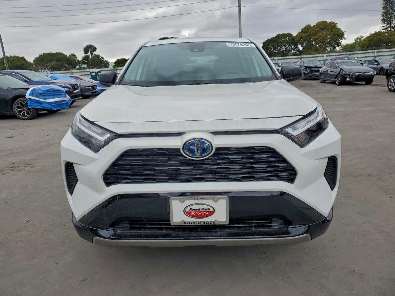 Фото 5 - TOYOTA RAV4