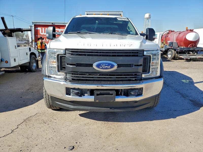 Фото 9 - FORD F550