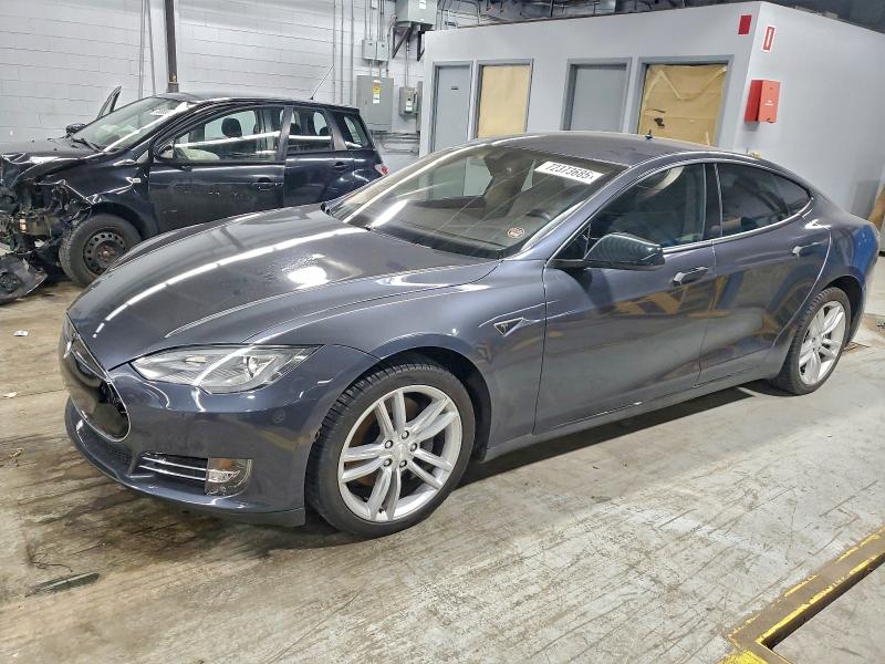 TESLA MODEL S 2015 VIN 5YJSA1H27FFP77495