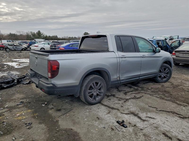 Фото 3 - HONDA RIDGELINE