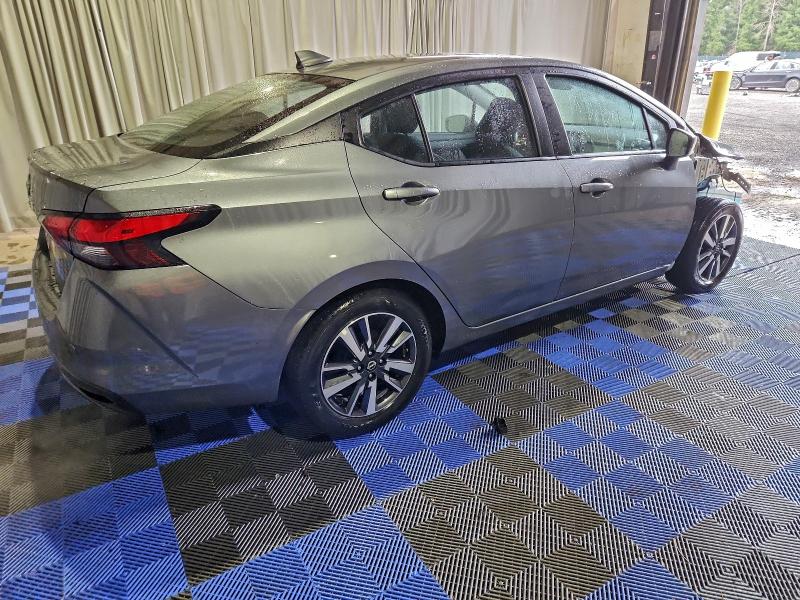 Фото 3 - NISSAN VERSA