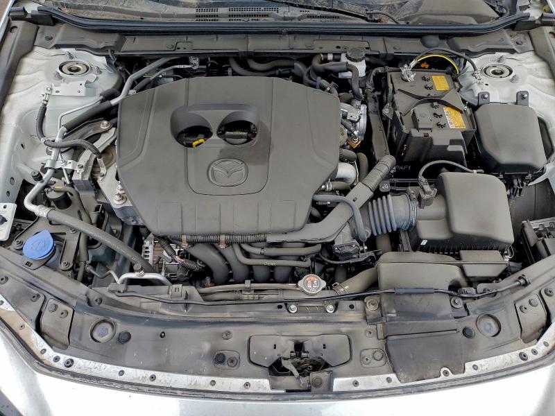 Фото 11 - MAZDA 3