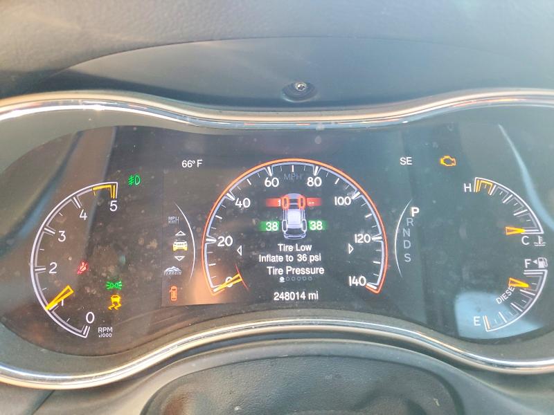 Фото 9 - JEEP GRAND CHER