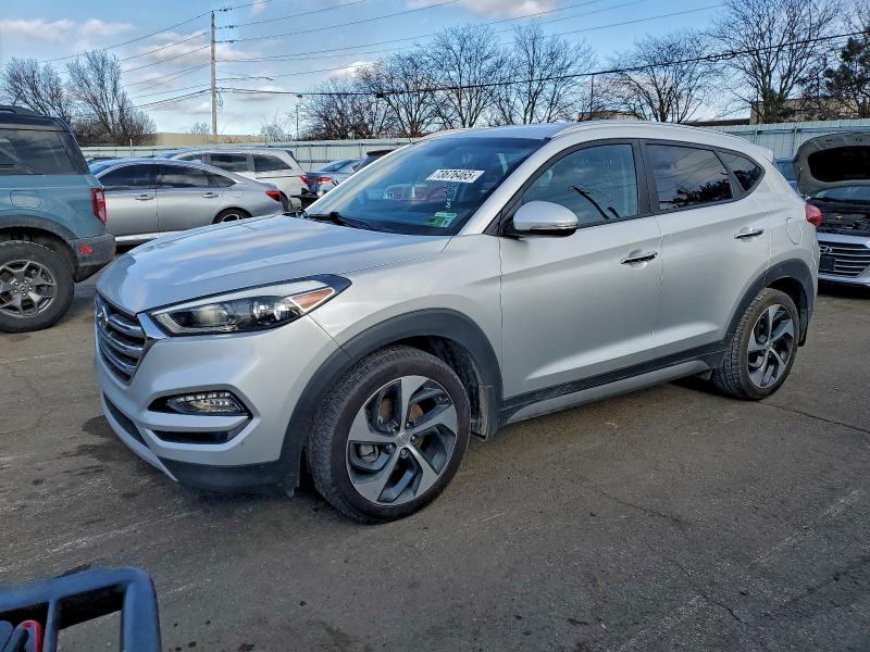 Фото 1 - HYUNDAI TUCSON