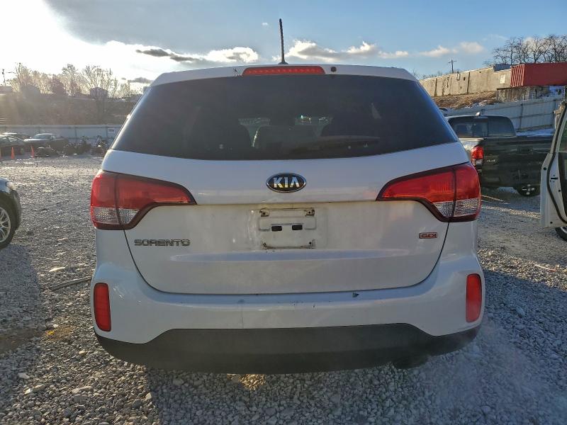 Фото 6 - KIA SORENTO