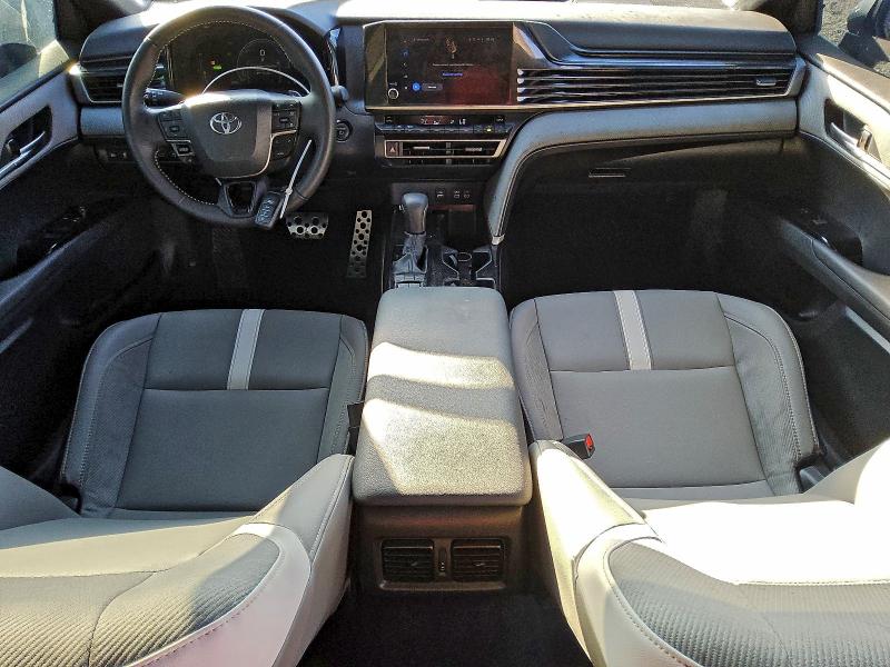 Фото 8 - TOYOTA CAMRY