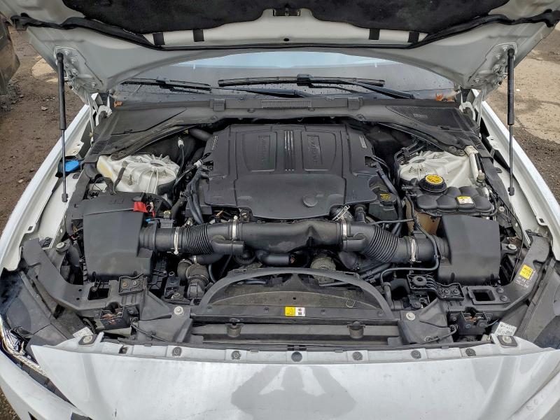 Фото 11 - JAGUAR XE