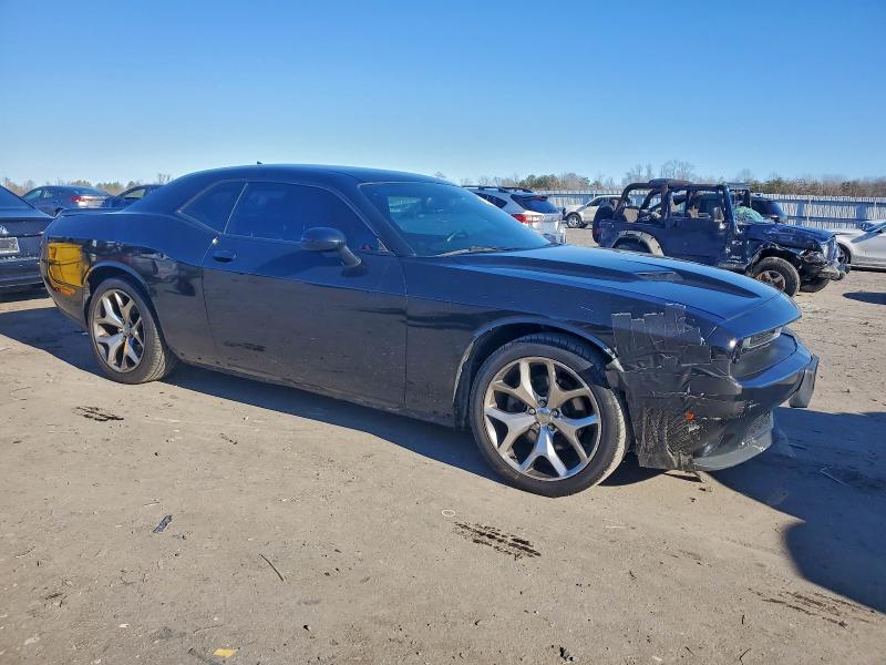 Фото 4 - DODGE CHALLENGER