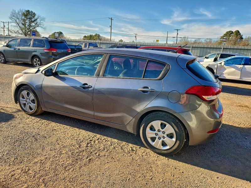 Фото 2 - KIA FORTE