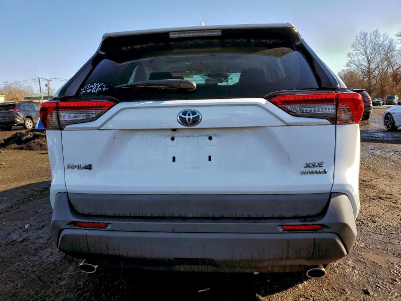 Фото 6 - TOYOTA RAV4