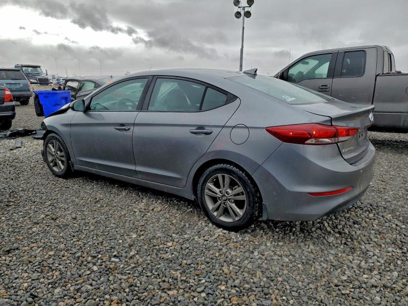 Фото 2 - HYUNDAI ELANTRA