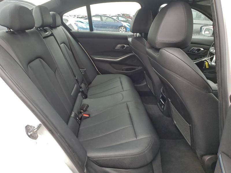 Фото 10 - BMW 3 SERIES