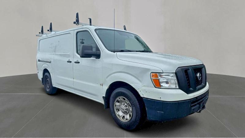 Фото 1 - NISSAN NV