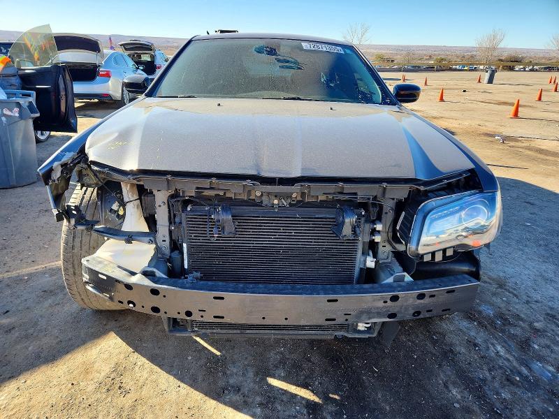 Фото 5 - CHRYSLER 300