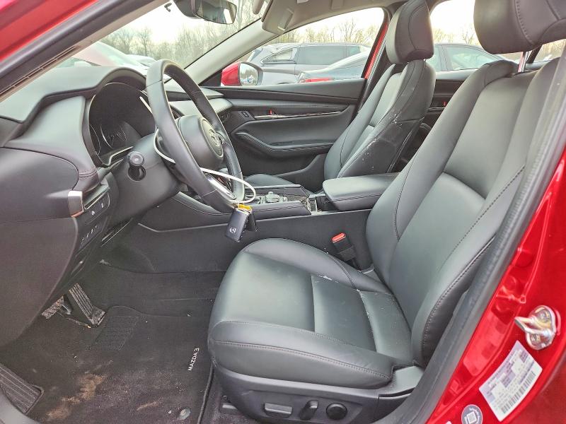 Фото 7 - MAZDA 3