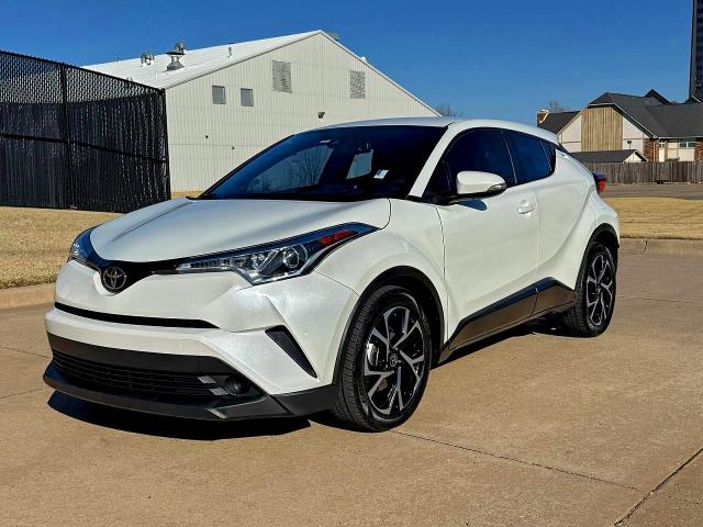 Фото 2 - TOYOTA C-HR