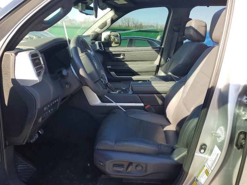 Фото 7 - TOYOTA TUNDRA