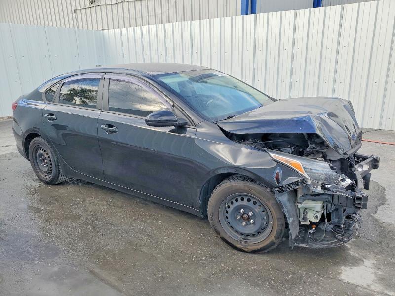 Фото 4 - KIA FORTE