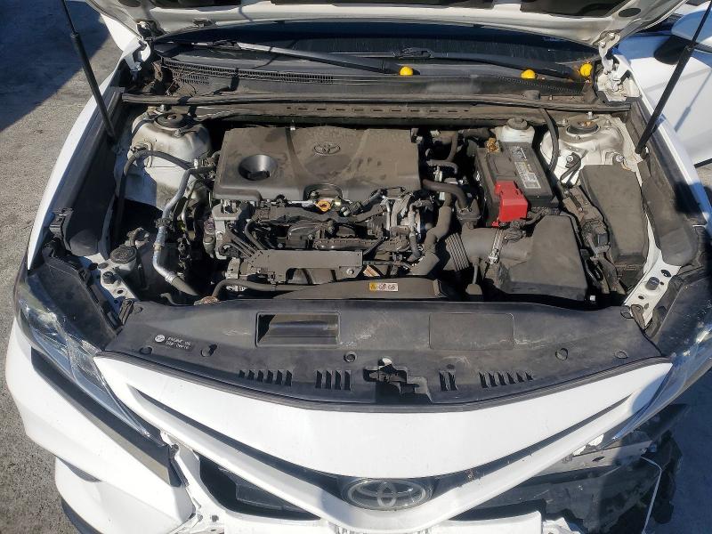 Фото 11 - TOYOTA CAMRY