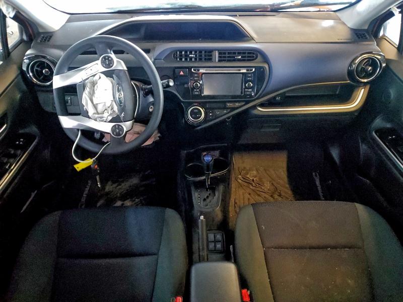 Фото 8 - TOYOTA PRIUS