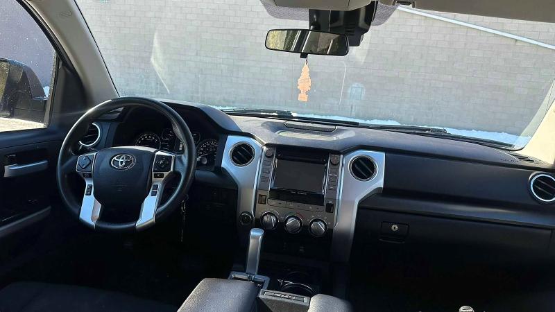 Фото 11 - TOYOTA TUNDRA