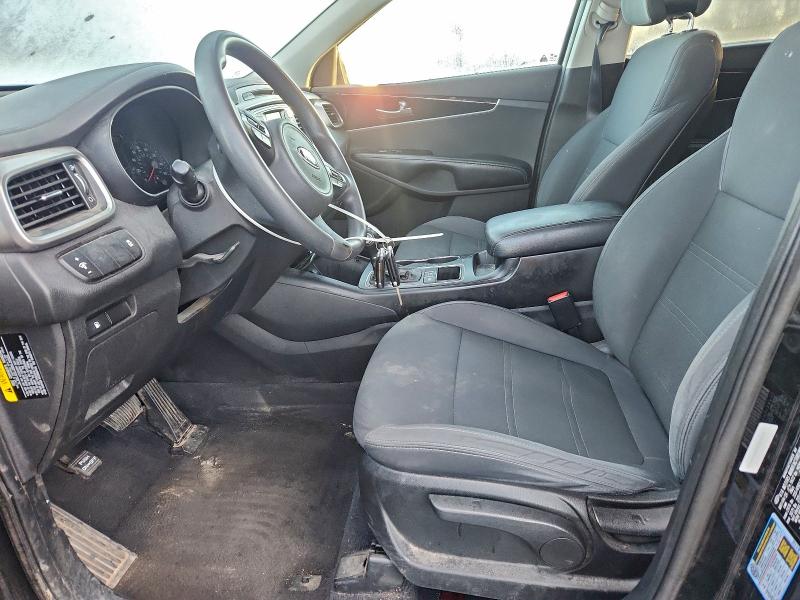 Фото 7 - KIA SORENTO