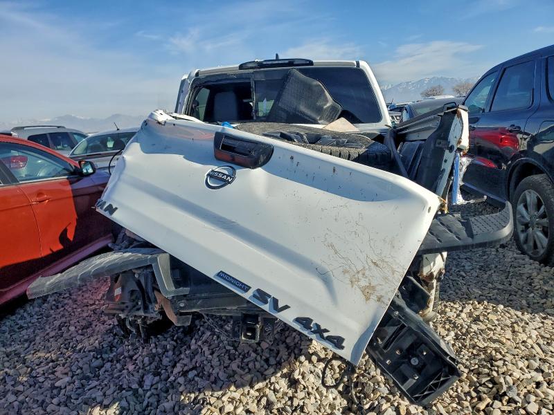 Фото 6 - NISSAN TITAN