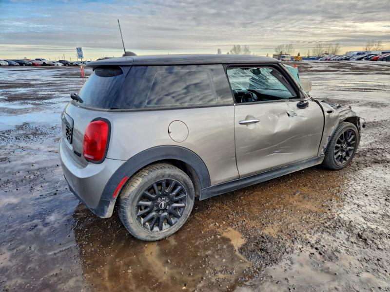 Фото 3 - MINI COOPER