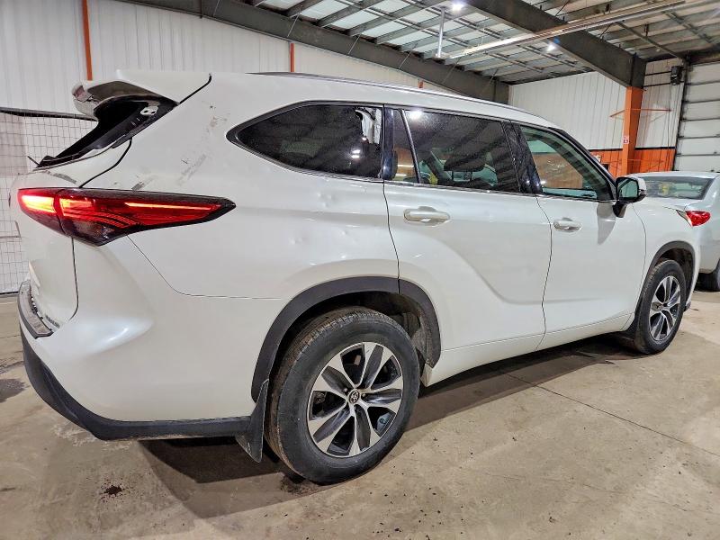 Фото 3 - TOYOTA HIGHLANDER