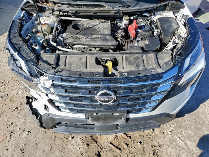 Фото 12 - NISSAN ROGUE