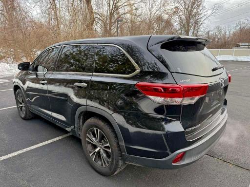 Фото 2 - TOYOTA HIGHLANDER