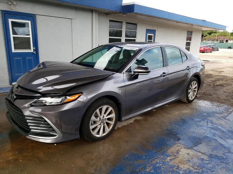 Фото 1 - TOYOTA CAMRY