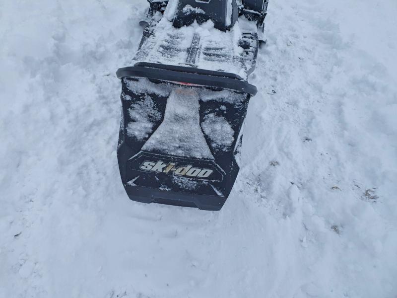 SKI-DOO SNOWMOBILE 2019