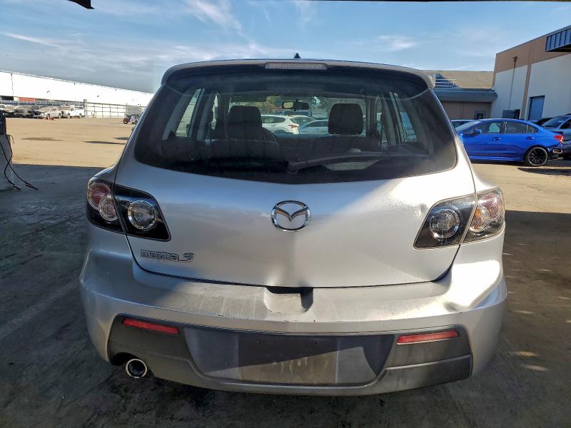 Фото 6 - MAZDA 3