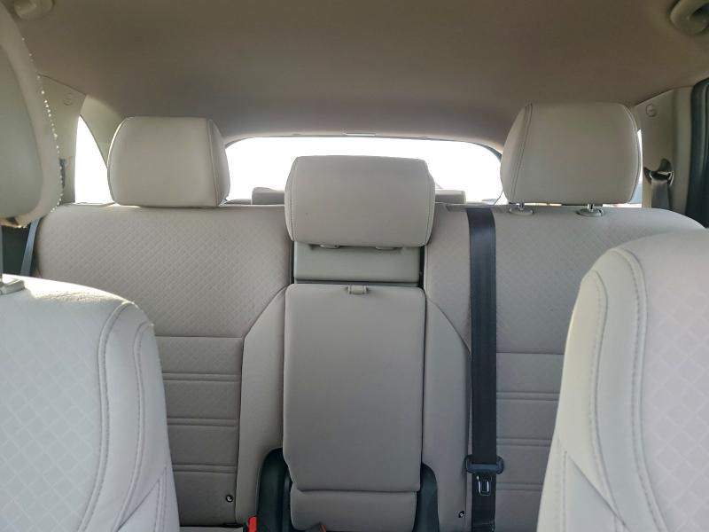 Фото 10 - KIA SORENTO