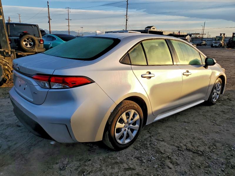 Фото 3 - TOYOTA COROLLA