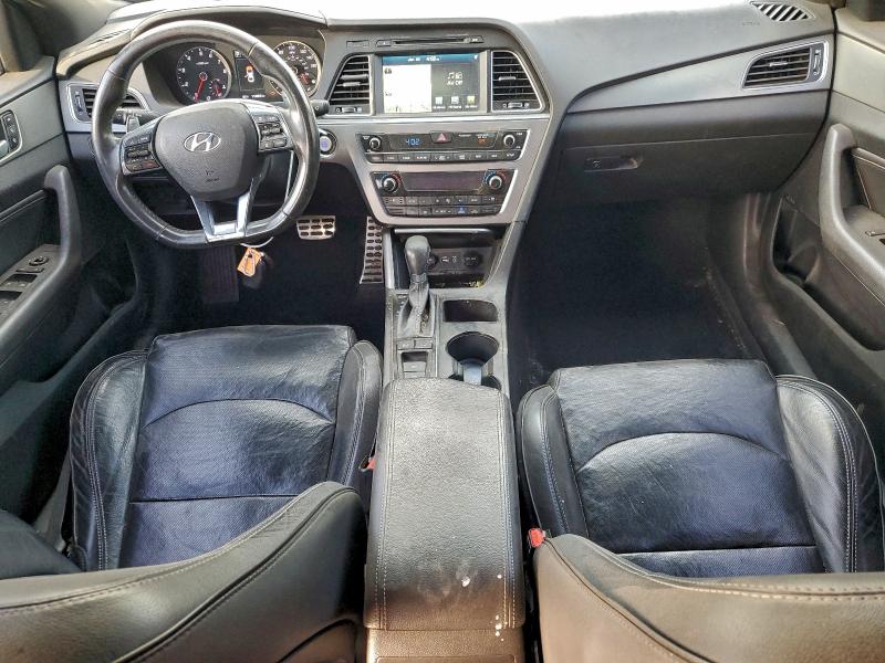 Фото 8 - HYUNDAI SONATA