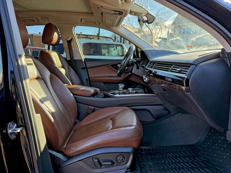 Фото 10 - AUDI Q7