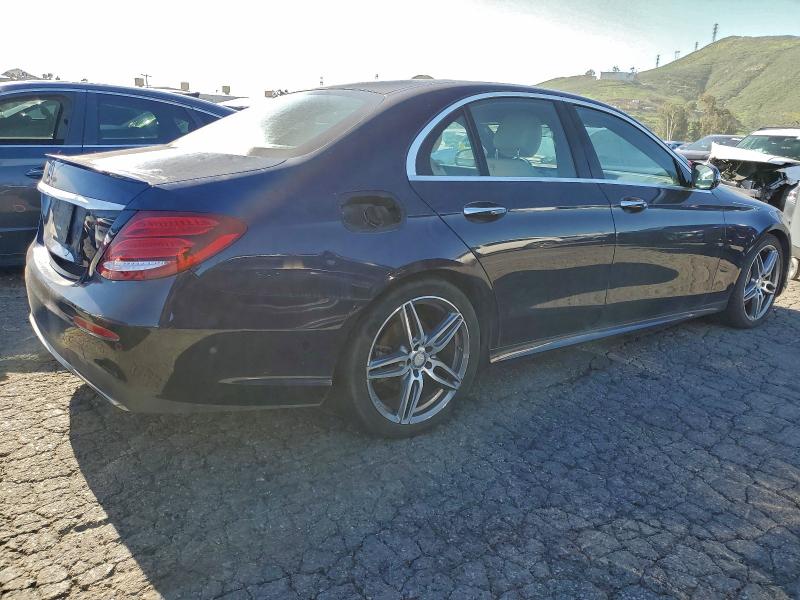 Фото 3 - MERCEDES-BENZ E-CLASS