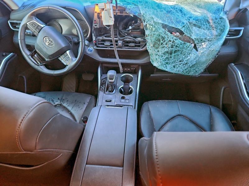 Фото 8 - TOYOTA HIGHLANDER