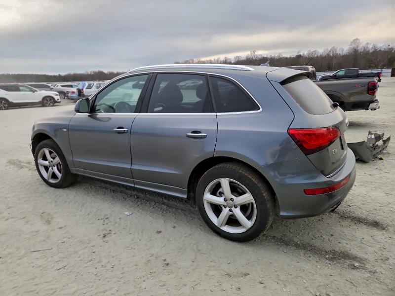 Фото 2 - AUDI Q5